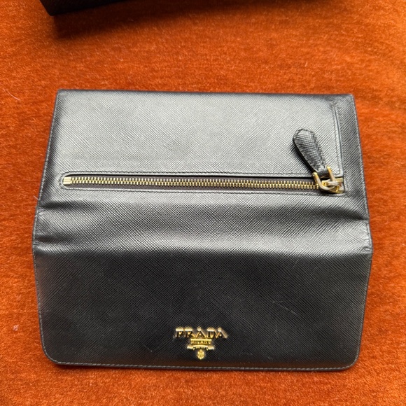 PRADA Large Saffiano Leather Wallet - Picture 2 of 6